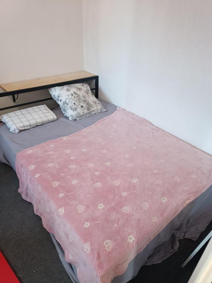 Plein Centre Ville Appartement Salon-de-Provence Eksteriør bilde